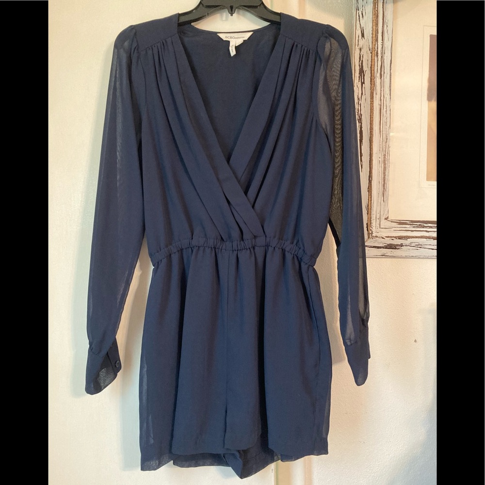 BCBGeneration Sheer Long Sleeve Dark Navy Blue Shorts Jumpsuit with pockets Sz S